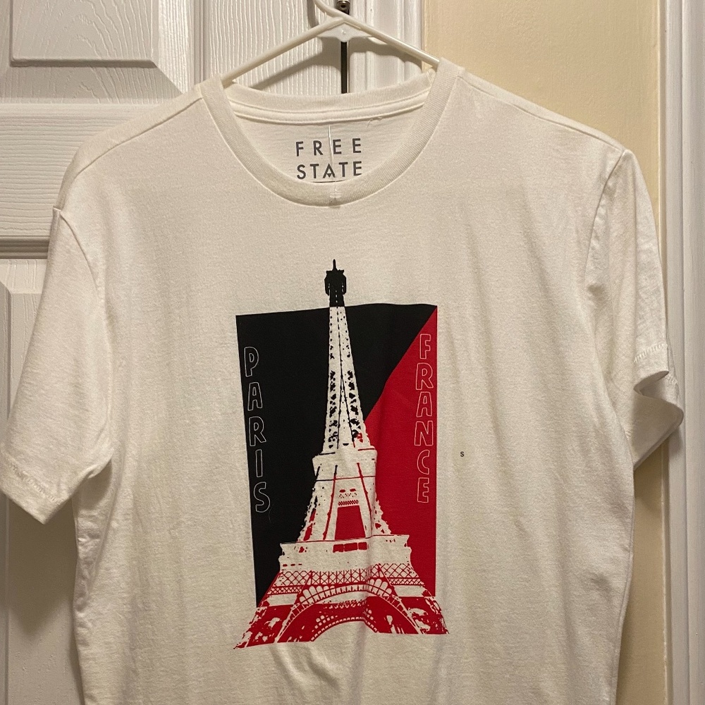 Paris Tee.